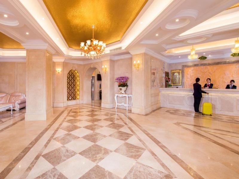 Vienna Hotel Puning South Huancheng Road High-Speed Train Station Экстерьер фото